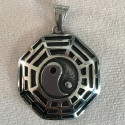 Pendentif amulette symbole Pa-kua yin yang acier HPD364