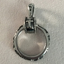 Pendentif anneau motif celtique avec croix acier HPD240