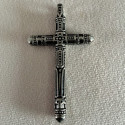 Pendentif croix décorative avec minis cranes acier HPD377
