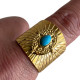 Bague large soleil ethnique avec pierre turquoise synthétique réglable acier doré FBK46 sur doigt